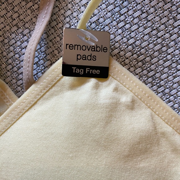 2 NWTs Bebe seamless bras - Picture 9 of 15